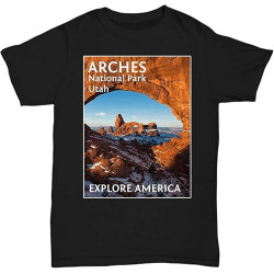 XIU CHUAN Arches National Park, Utah Mens Tshirt